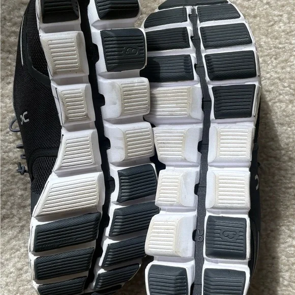 On Running Women's Black and White Cloud Sneakers - Picture 4 of 8